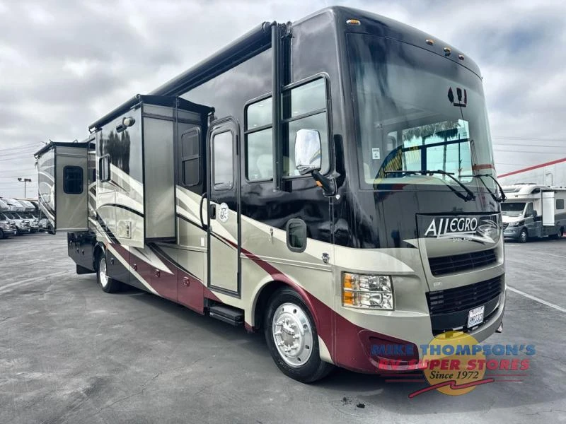 2014 Tiffin Motorhomes Allegro exterior