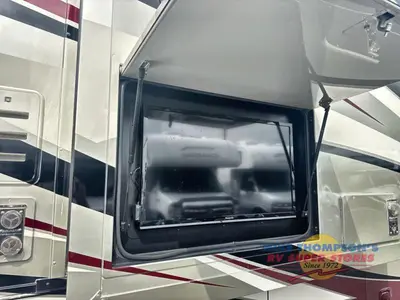 2014 Tiffin Motorhomes Allegro photo 17