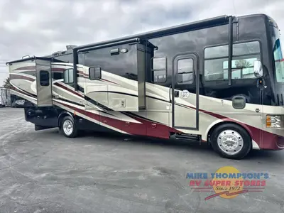 2014 Tiffin Motorhomes Allegro photo 5