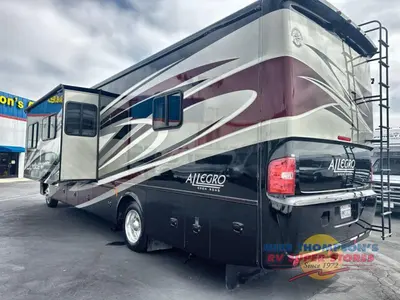 2014 Tiffin Motorhomes Allegro photo 13