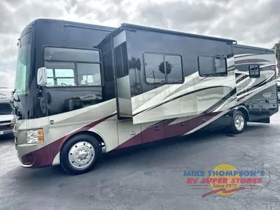 2014 Tiffin Motorhomes Allegro photo 12