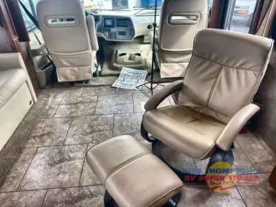 2014 Tiffin Motorhomes Allegro photo 30
