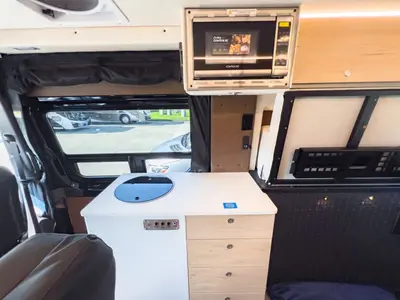 2026 Storyteller Overland Darkmode photo 7