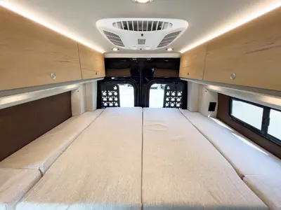 2026 Storyteller Overland Darkmode photo 17