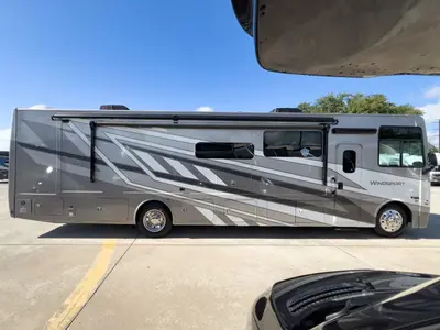 2027 Thor Motor Coach Windsport photo 25