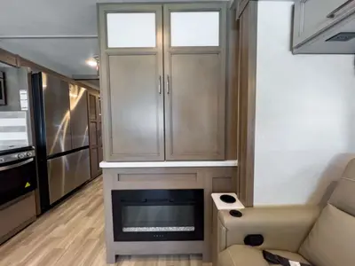2027 Thor Motor Coach Windsport photo 16
