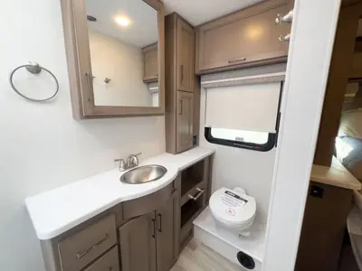 2027 Thor Motor Coach Windsport photo 20
