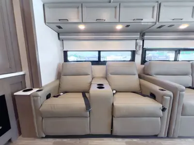 2027 Thor Motor Coach Windsport photo 15
