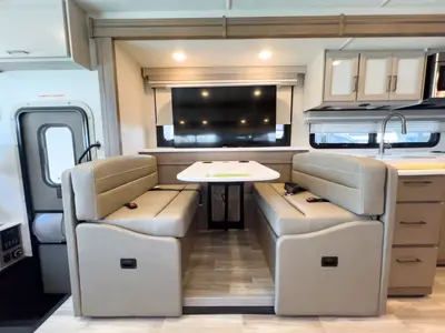 2027 Thor Motor Coach Windsport photo 7