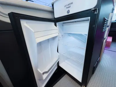 2027 Tiffin Motorhomes GH1 photo 9
