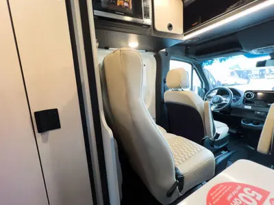 2027 Tiffin Motorhomes GH1 photo 12