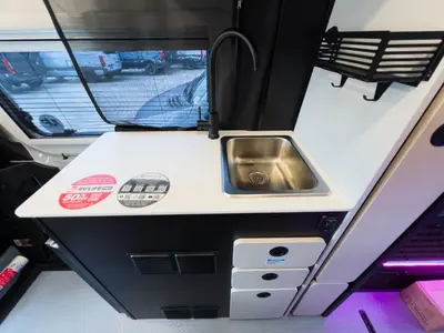 2027 Tiffin Motorhomes GH1 photo 7