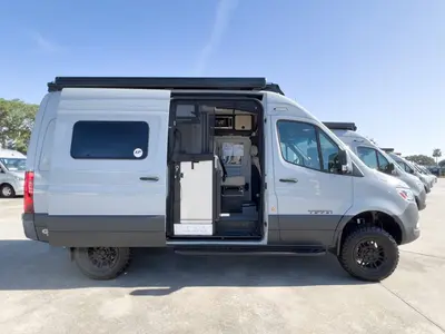 2027 Tiffin Motorhomes GH1 photo 20