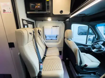 2027 Tiffin Motorhomes GH1 photo 13