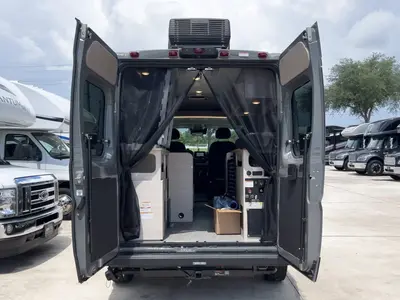 2027 Winnebago Solis Pocket photo 2