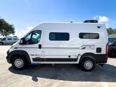 2027 Winnebago Solis Pocket photo 17