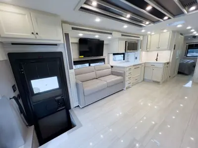 2027 Tiffin Motorhomes Allegro BAY photo 6