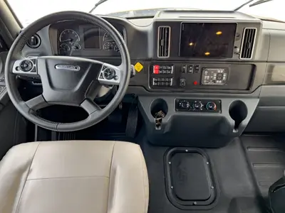 2027 Tiffin Motorhomes Allegro BAY photo 2
