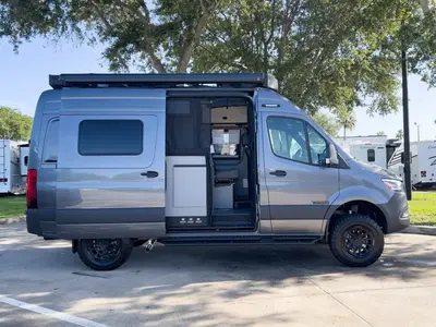 2027 Winnebago Revel photo 18
