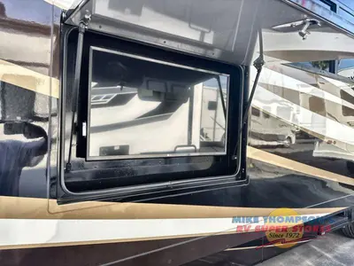 2019 Tiffin Motorhomes Open Road Allegro photo 17