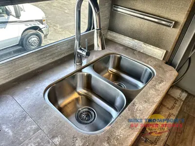 2019 Tiffin Motorhomes Open Road Allegro photo 35