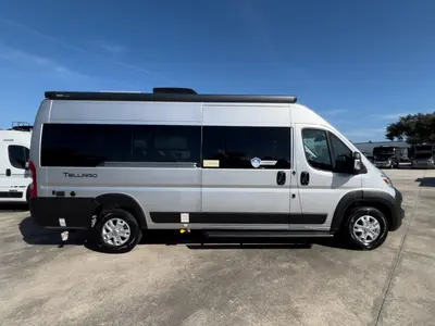 2027 Thor Motor Coach Tellaro photo 20