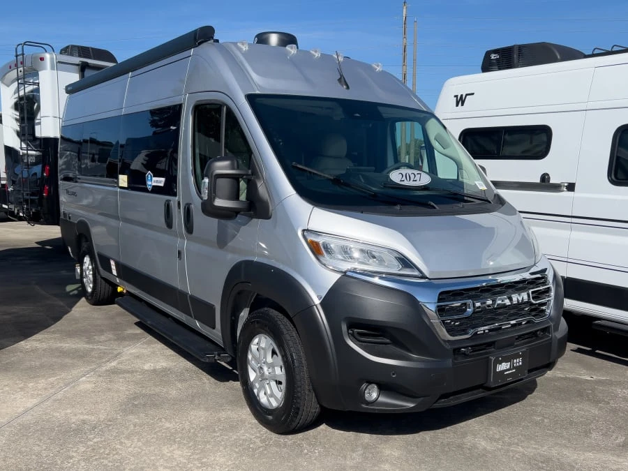 2027 Thor Motor Coach Tellaro exterior
