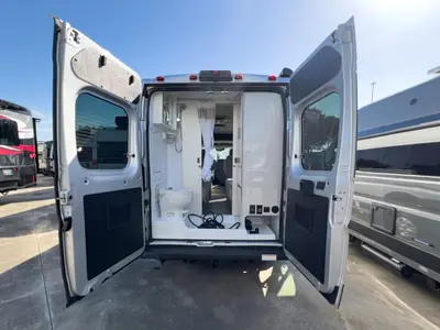 2027 Thor Motor Coach Tellaro photo 2