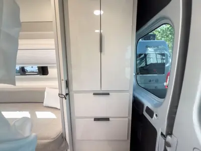2027 Thor Motor Coach Tellaro photo 17