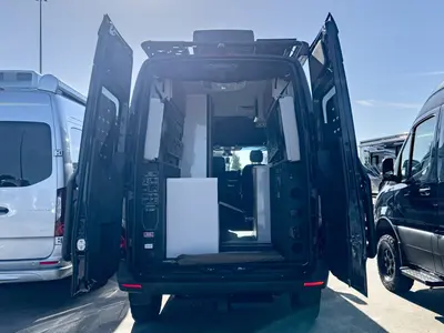 2027 Storyteller Overland Darkmode photo 2