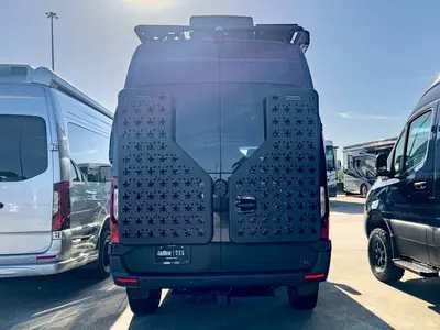 2027 Storyteller Overland Darkmode photo 22