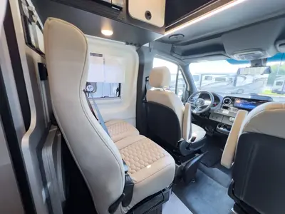 2027 Tiffin Motorhomes GH1 photo 11