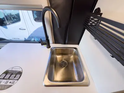 2027 Tiffin Motorhomes GH1 photo 8