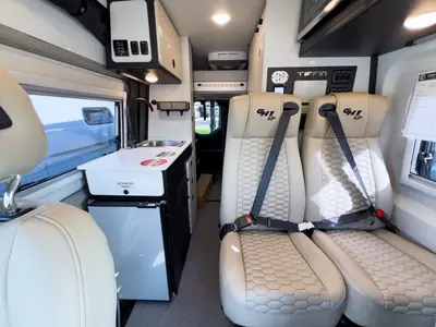 2027 Tiffin Motorhomes GH1 photo 5