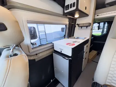2027 Tiffin Motorhomes GH1 photo 6