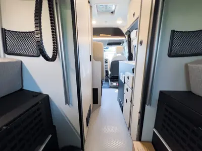 2027 Tiffin Motorhomes GH1 photo 4