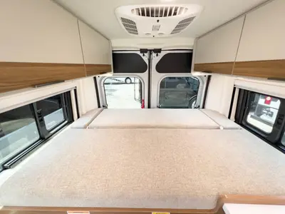 2027 Thor Motor Coach Rize photo 16