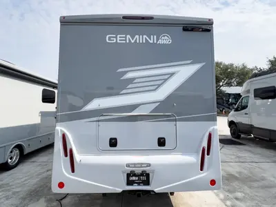 2027 Thor Motor Coach Gemini photo 23