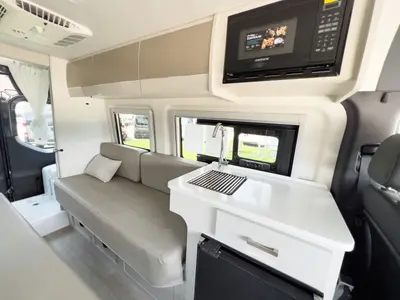 2027 Thor Motor Coach Tranquility photo 6