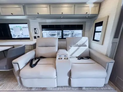 2027 Tiffin Motorhomes Allegro BAY photo 15