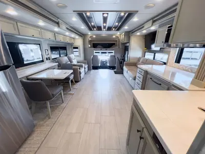 2027 Tiffin Motorhomes Allegro BAY photo 3