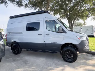 2027 Tiffin Motorhomes GH1 photo 19
