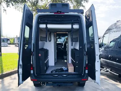 2027 Tiffin Motorhomes GH1 photo 2