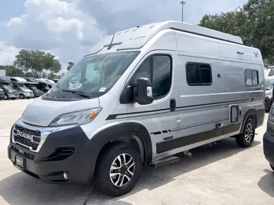 2027 Winnebago Solis photo 20