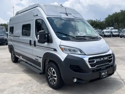 New 2027 Winnebago Solis BUT59P