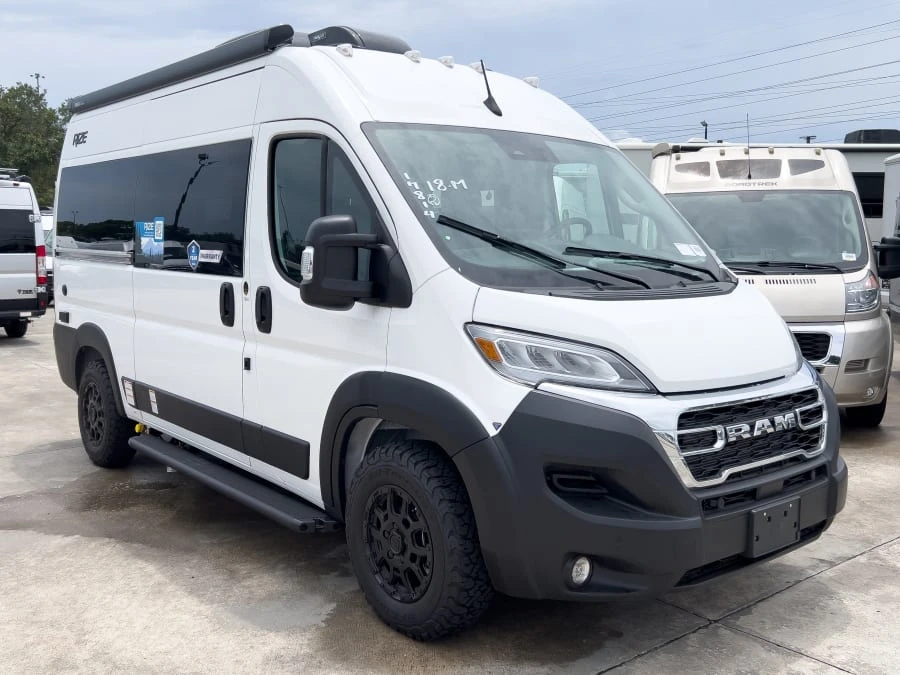 2027 Thor Motor Coach Rize exterior