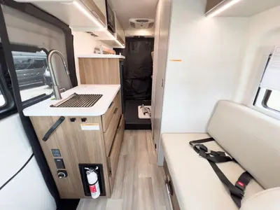 2027 Thor Motor Coach Talavera photo 5