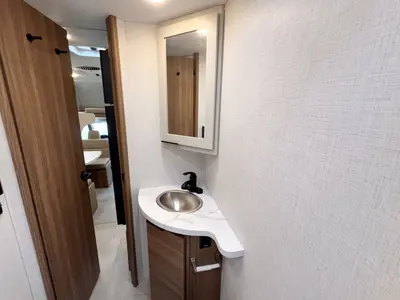 2027 Thor Motor Coach Chateau photo 20
