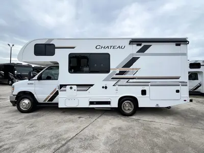 2027 Thor Motor Coach Chateau photo 21