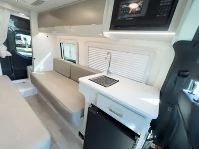 2027 Thor Motor Coach Tranquility photo 6